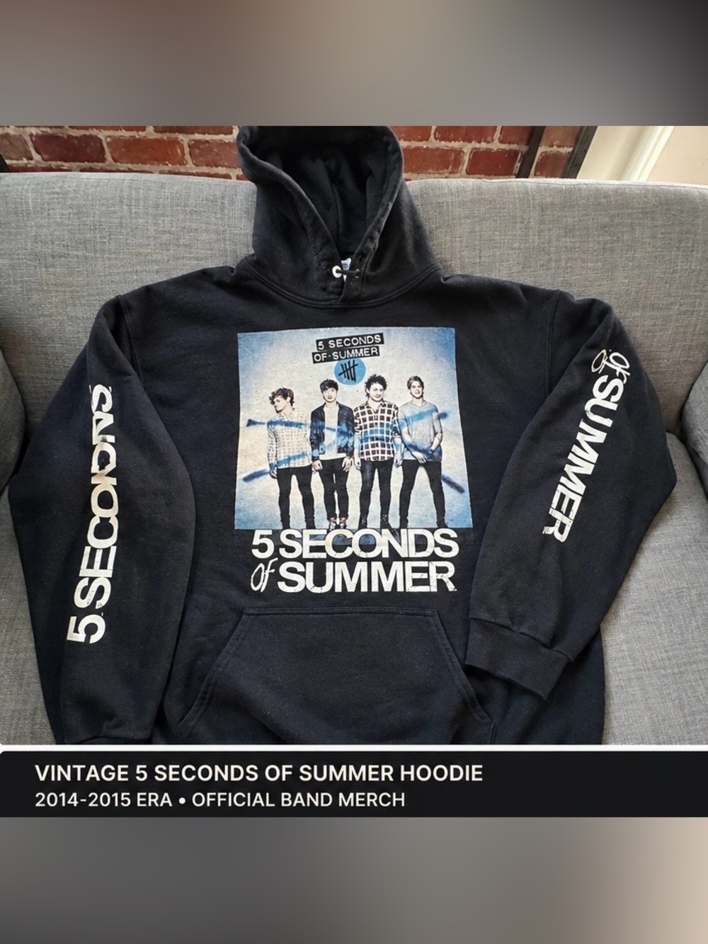 Vintage 5SOS Hoodie - Large but fits small